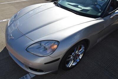 2005 Chevrolet Corvette CONVERTIBLE 6SPD MANUAL 57K LOW MILES NEW TRADE IN   - Photo 10 - Stafford, TX 77477