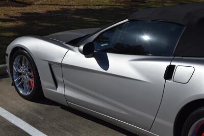 2005 Chevrolet Corvette CONVERTIBLE 6SPD MANUAL 57K LOW MILES NEW TRADE IN   - Photo 17 - Stafford, TX 77477