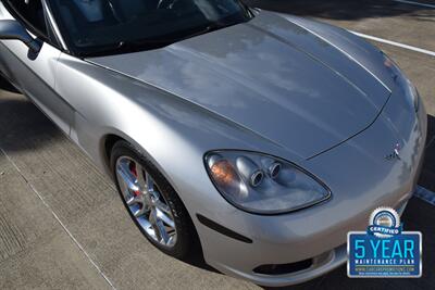 2005 Chevrolet Corvette CONVERTIBLE 6SPD MANUAL 57K LOW MILES NEW TRADE IN   - Photo 11 - Stafford, TX 77477