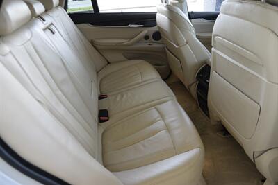 2014 BMW X5 xDrive50i NAV BK/CAM ROOF HTD SEATS FRESH TRADE   - Photo 37 - Stafford, TX 77477