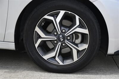 2021 Kia Forte LXS EDITION 65K LOW MILES FRESH TRADE IN CLEAN   - Photo 40 - Stafford, TX 77477