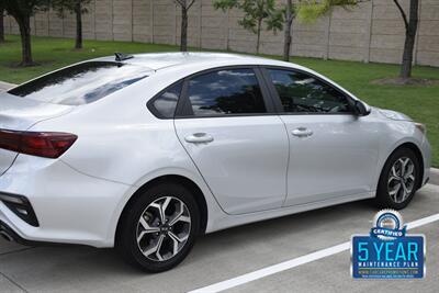 2021 Kia Forte LXS EDITION 65K LOW MILES FRESH TRADE IN CLEAN   - Photo 16 - Stafford, TX 77477