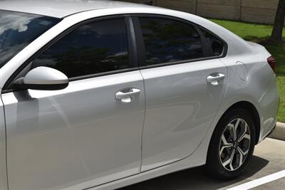 2021 Kia Forte LXS EDITION 65K LOW MILES FRESH TRADE IN CLEAN   - Photo 9 - Stafford, TX 77477