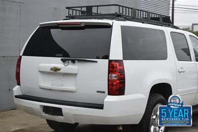 2011 Chevrolet Suburban LT 4X4 LTHR ROOF RACK 8 PASS SEAT CHROME WHLS NICE   - Photo 12 - Stafford, TX 77477