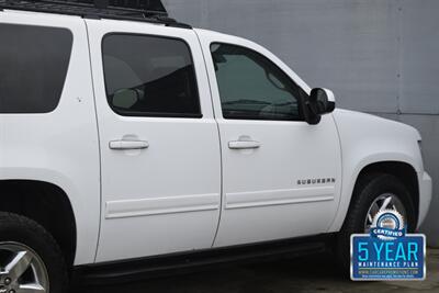 2011 Chevrolet Suburban LT 4X4 LTHR ROOF RACK 8 PASS SEAT CHROME WHLS NICE   - Photo 18 - Stafford, TX 77477