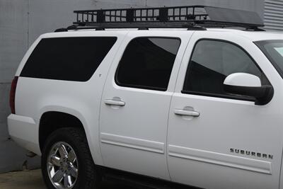 2011 Chevrolet Suburban LT 4X4 LTHR ROOF RACK 8 PASS SEAT CHROME WHLS NICE   - Photo 8 - Stafford, TX 77477