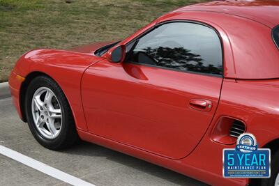 2000 Porsche Boxster 5SPD MANUAL w/HARD TOP 49K ORIG MILES FRESH TRADE   - Photo 18 - Stafford, TX 77477