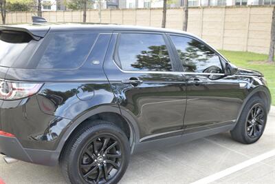 2018 Land Rover Discovery Sport HSE PANO ROOF BK/CAM HTD SEATS FRESH TRADE IN   - Photo 16 - Stafford, TX 77477