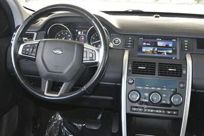 2018 Land Rover Discovery Sport HSE PANO ROOF BK/CAM HTD SEATS FRESH TRADE IN   - Photo 24 - Stafford, TX 77477