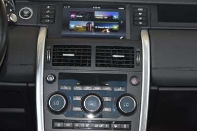 2018 Land Rover Discovery Sport HSE PANO ROOF BK/CAM HTD SEATS FRESH TRADE IN   - Photo 27 - Stafford, TX 77477