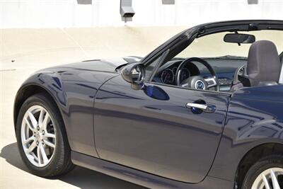 2009 Mazda MX-5 Miata SPORT HARDTOP CONVERTIBLE 5SPD MANUAL NEW TRADE   - Photo 21 - Stafford, TX 77477