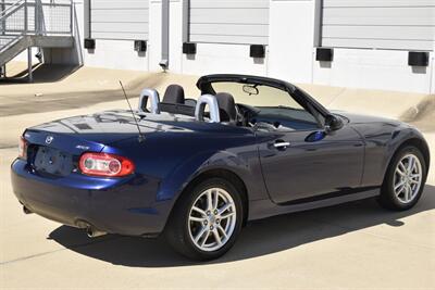 2009 Mazda MX-5 Miata SPORT HARDTOP CONVERTIBLE 5SPD MANUAL NEW TRADE   - Photo 18 - Stafford, TX 77477