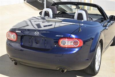 2009 Mazda MX-5 Miata SPORT HARDTOP CONVERTIBLE 5SPD MANUAL NEW TRADE   - Photo 16 - Stafford, TX 77477