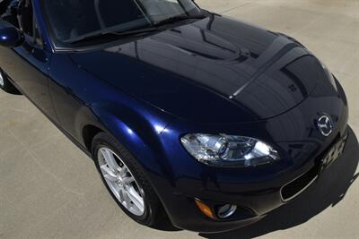 2009 Mazda MX-5 Miata SPORT HARDTOP CONVERTIBLE 5SPD MANUAL NEW TRADE   - Photo 12 - Stafford, TX 77477