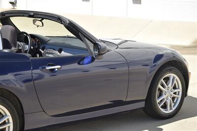 2009 Mazda MX-5 Miata SPORT HARDTOP CONVERTIBLE 5SPD MANUAL NEW TRADE   - Photo 22 - Stafford, TX 77477