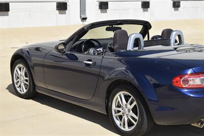 2009 Mazda MX-5 Miata SPORT HARDTOP CONVERTIBLE 5SPD MANUAL NEW TRADE   - Photo 19 - Stafford, TX 77477