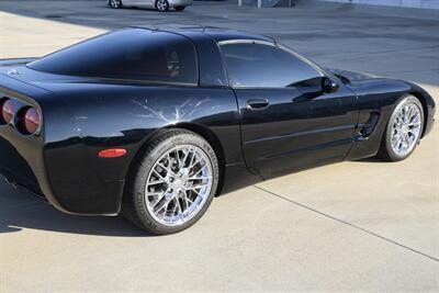 2003 Chevrolet Corvette 6SPD 16K ORIG MILES ZR1 WHLS RED INT FRESH TRADE   - Photo 17 - Stafford, TX 77477