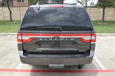 2016 Lincoln Navigator SELECT NAV BK/CAM HWY MILES FRESH TRADE CLEAN   - Photo 19 - Stafford, TX 77477