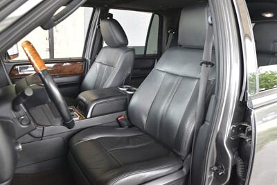 2016 Lincoln Navigator SELECT NAV BK/CAM HWY MILES FRESH TRADE CLEAN   - Photo 32 - Stafford, TX 77477