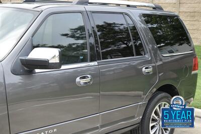 2016 Lincoln Navigator SELECT NAV BK/CAM HWY MILES FRESH TRADE CLEAN   - Photo 9 - Stafford, TX 77477