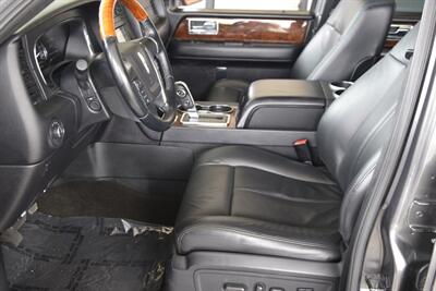 2016 Lincoln Navigator SELECT NAV BK/CAM HWY MILES FRESH TRADE CLEAN   - Photo 30 - Stafford, TX 77477