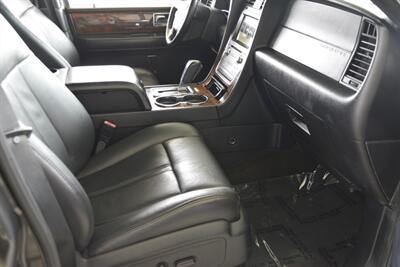 2016 Lincoln Navigator SELECT NAV BK/CAM HWY MILES FRESH TRADE CLEAN   - Photo 31 - Stafford, TX 77477