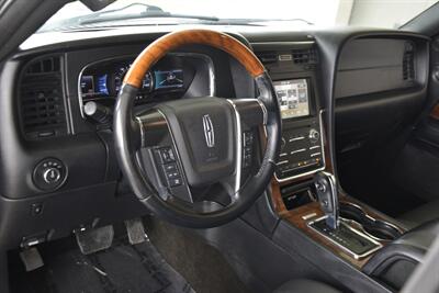 2016 Lincoln Navigator SELECT NAV BK/CAM HWY MILES FRESH TRADE CLEAN   - Photo 28 - Stafford, TX 77477