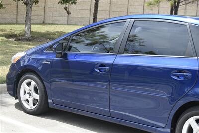 2013 Toyota Prius V LOADED LTHR HTD STS BK/CAM FRESH TRADE IN   - Photo 20 - Stafford, TX 77477