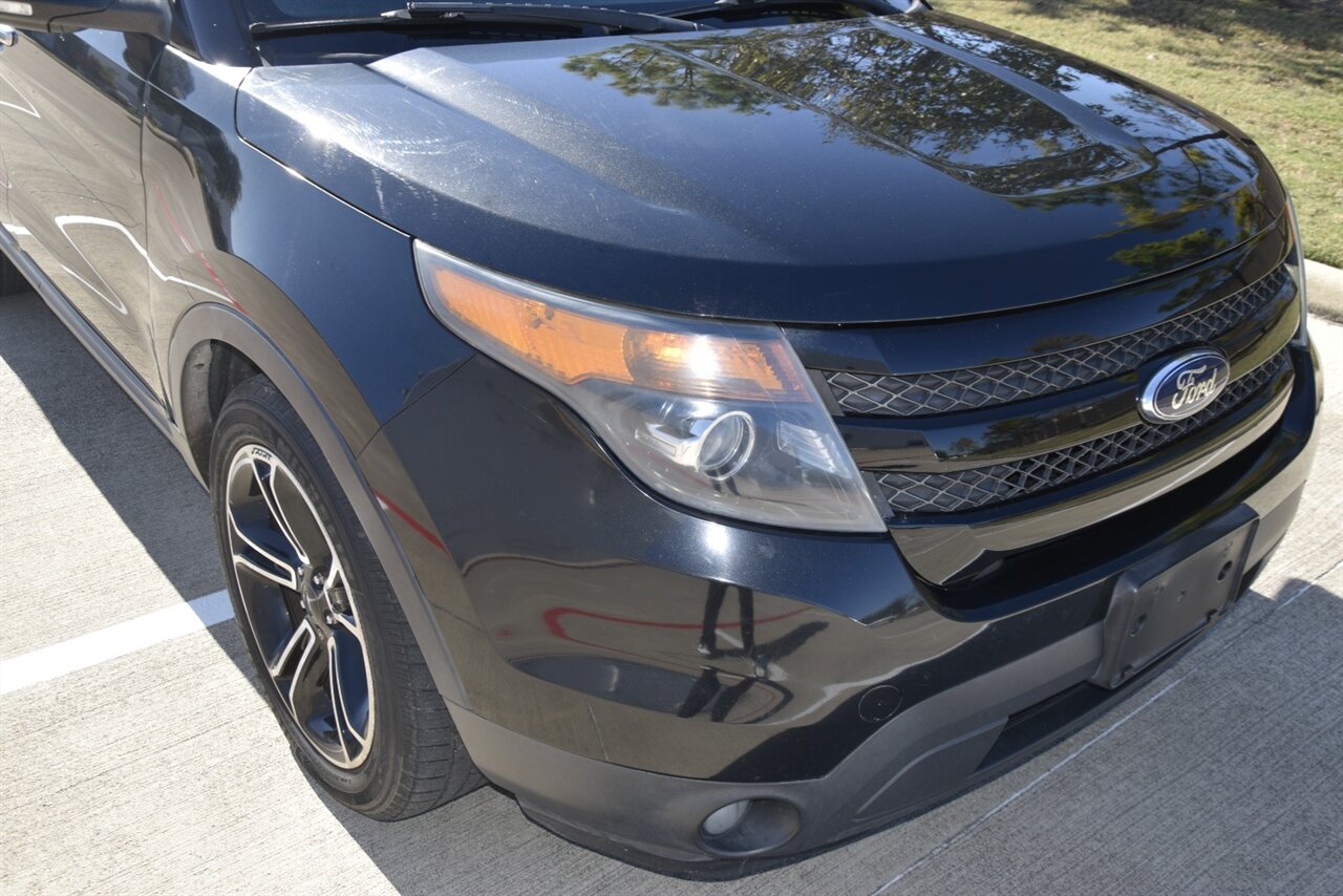 2013 Ford Explorer Sport photo 11