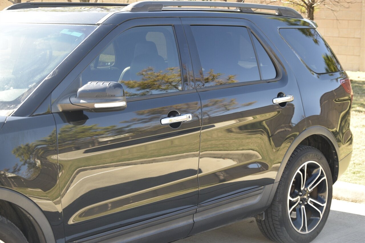 2013 Ford Explorer Sport photo 9