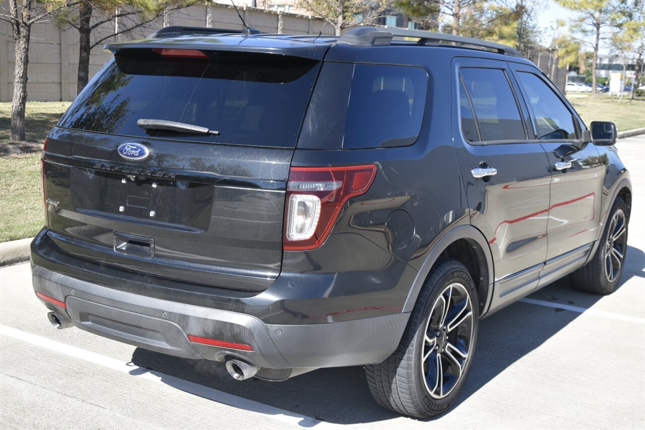 2013 Ford Explorer Sport photo 15