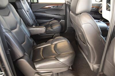 2018 Cadillac Escalade ESV 4X4 PREM NAV BK/CAM S/ROOF HTD/AC STS HWY MILE   - Photo 35 - Stafford, TX 77477