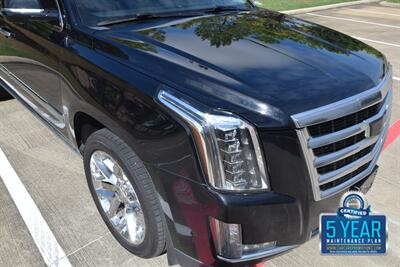 2018 Cadillac Escalade ESV 4X4 PREM NAV BK/CAM S/ROOF HTD/AC STS HWY MILE   - Photo 11 - Stafford, TX 77477