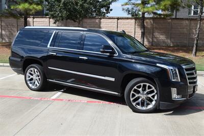 2018 Cadillac Escalade ESV 4X4 PREM NAV BK/CAM S/ROOF HTD/AC STS HWY MILE   - Photo 19 - Stafford, TX 77477