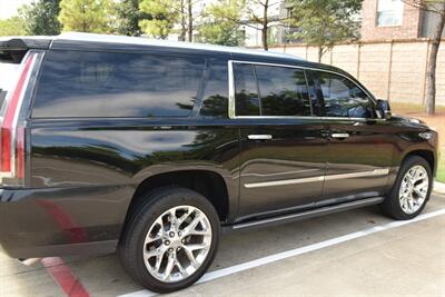 2018 Cadillac Escalade ESV 4X4 PREM NAV BK/CAM S/ROOF HTD/AC STS HWY MILE   - Photo 16 - Stafford, TX 77477