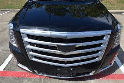 2018 Cadillac Escalade ESV 4X4 PREM NAV BK/CAM S/ROOF HTD/AC STS HWY MILE   - Photo 12 - Stafford, TX 77477