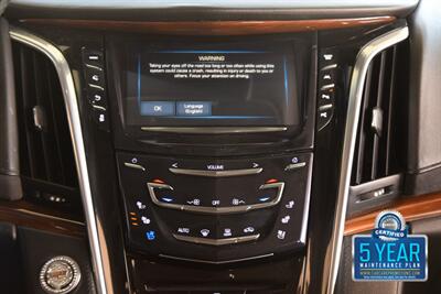 2018 Cadillac Escalade ESV 4X4 PREM NAV BK/CAM S/ROOF HTD/AC STS HWY MILE   - Photo 24 - Stafford, TX 77477