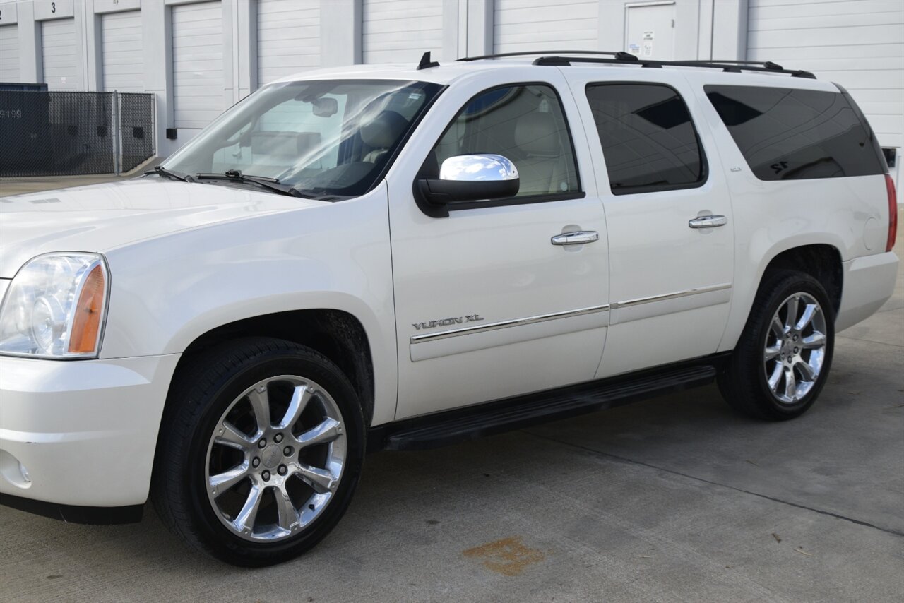 2012 GMC Yukon XL SLT photo 7