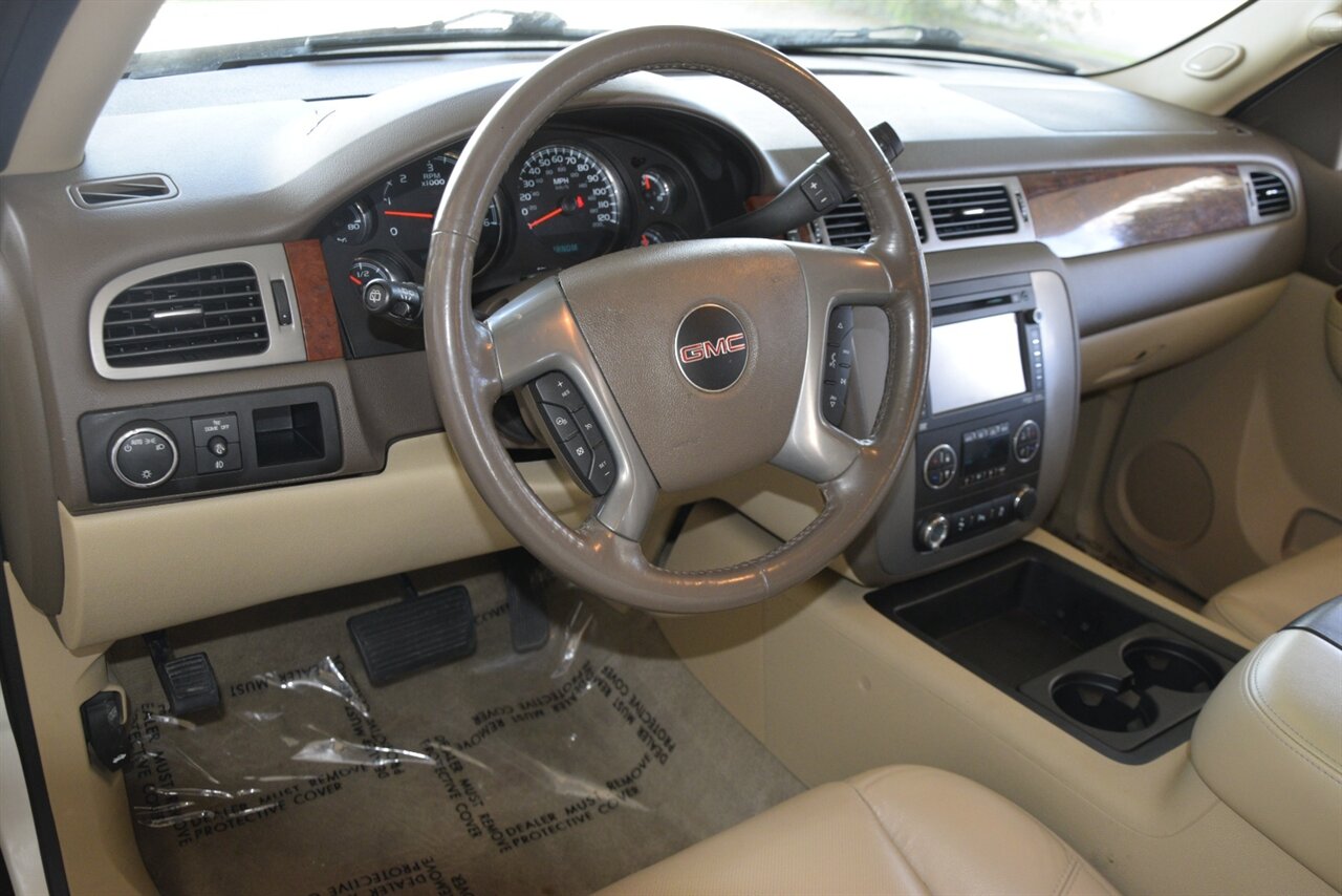 2012 GMC Yukon XL SLT photo 28