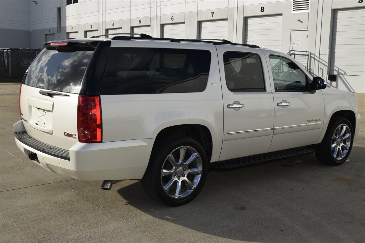 2012 GMC Yukon XL SLT photo 14