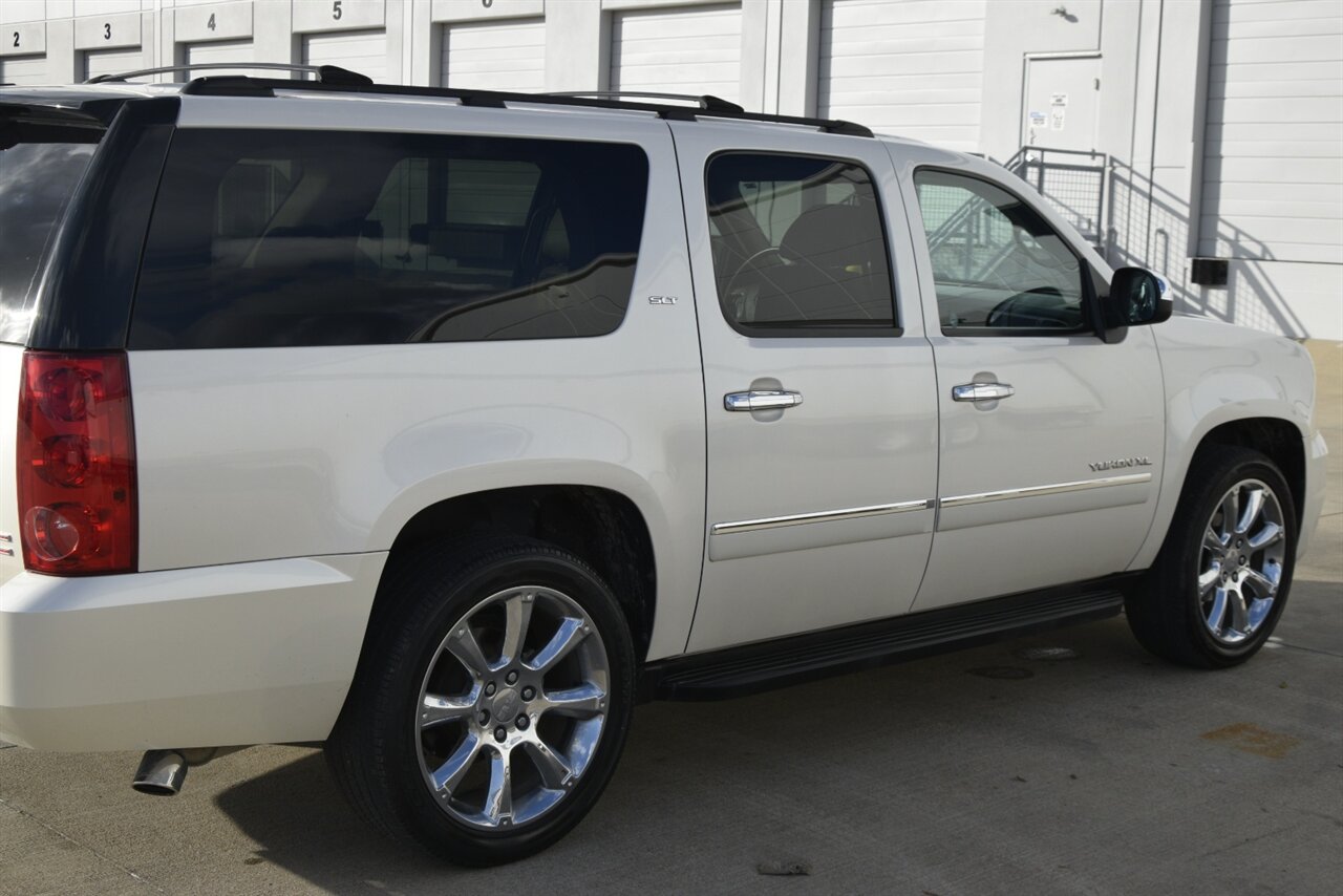 2012 GMC Yukon XL SLT photo 16