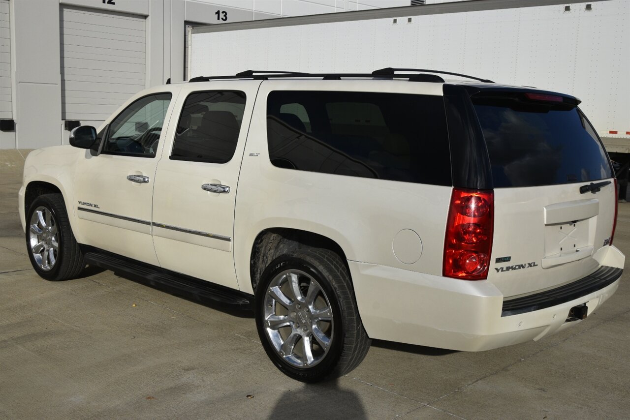 2012 GMC Yukon XL SLT photo 13