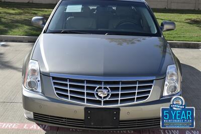 2011 Cadillac DTS LUXURY COLLECTION LTHR ROOF LOW MILES CLEAN   - Photo 2 - Stafford, TX 77477