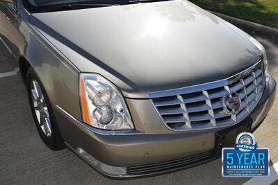 2011 Cadillac DTS LUXURY COLLECTION LTHR ROOF LOW MILES CLEAN   - Photo 10 - Stafford, TX 77477