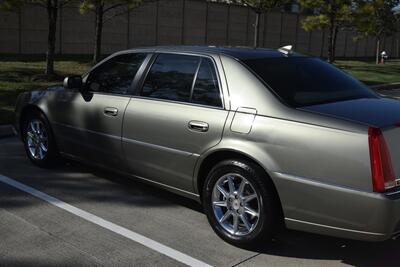 2011 Cadillac DTS LUXURY COLLECTION LTHR ROOF LOW MILES CLEAN   - Photo 17 - Stafford, TX 77477