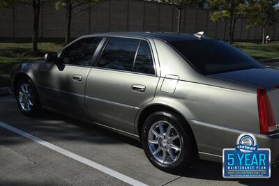 2011 Cadillac DTS LUXURY COLLECTION LTHR ROOF LOW MILES CLEAN   - Photo 17 - Stafford, TX 77477