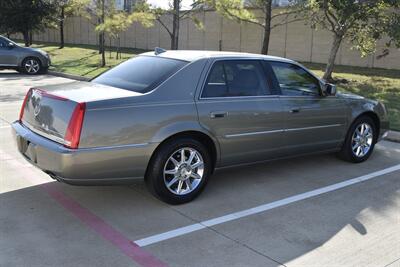 2011 Cadillac DTS LUXURY COLLECTION LTHR ROOF LOW MILES CLEAN   - Photo 16 - Stafford, TX 77477