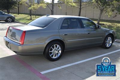 2011 Cadillac DTS LUXURY COLLECTION LTHR ROOF LOW MILES CLEAN   - Photo 16 - Stafford, TX 77477