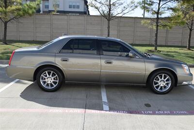 2011 Cadillac DTS LUXURY COLLECTION LTHR ROOF LOW MILES CLEAN   - Photo 13 - Stafford, TX 77477