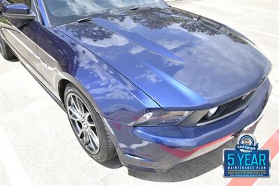 2011 Ford Mustang GT PREMIUM 6SPD MANUAL LTHR PREM WHLS FRESH TRADE   - Photo 11 - Stafford, TX 77477